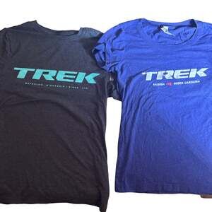 Trek Women's shirt  small x2 cycling mountain bike gear